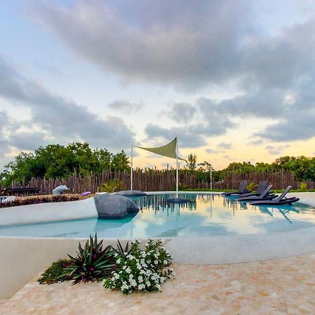 Swan Villas Maya Beach Екстер'єр фото