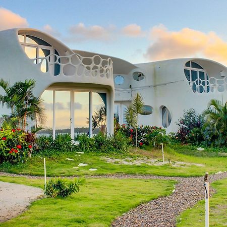 Swan Villas Maya Beach Екстер'єр фото